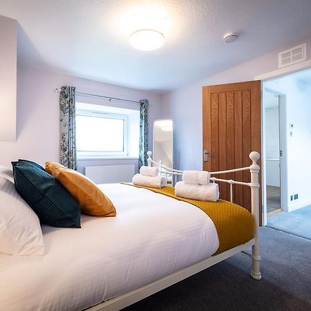 Villa Lochside Staffin Esterno foto