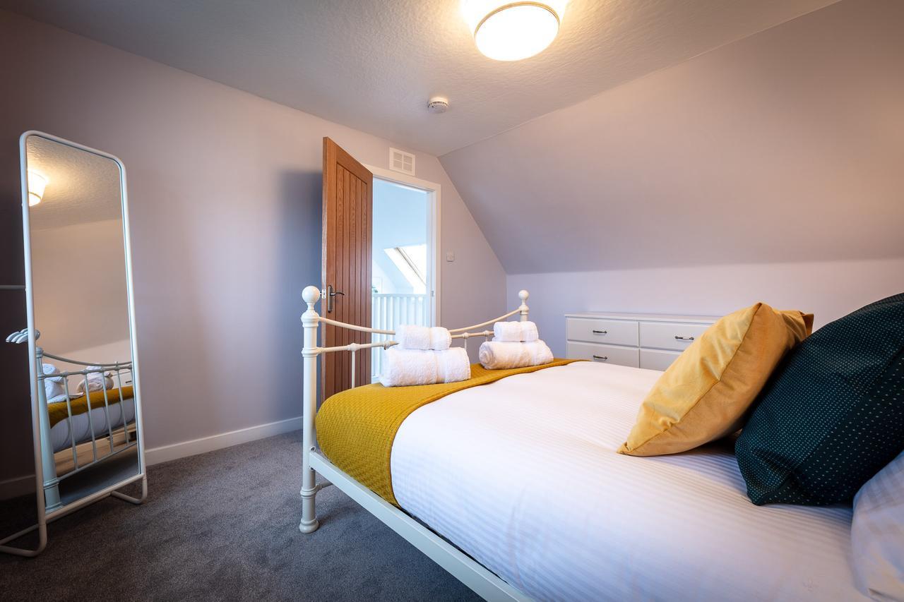 Villa Lochside Staffin Esterno foto
