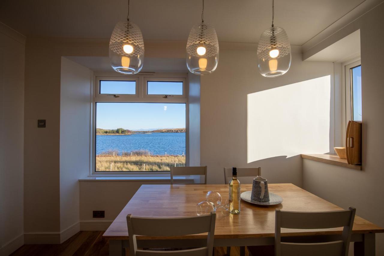 Villa Lochside Staffin Esterno foto