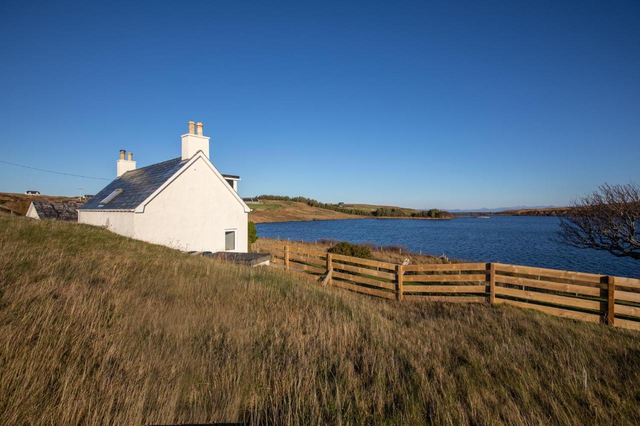 Villa Lochside Staffin Esterno foto